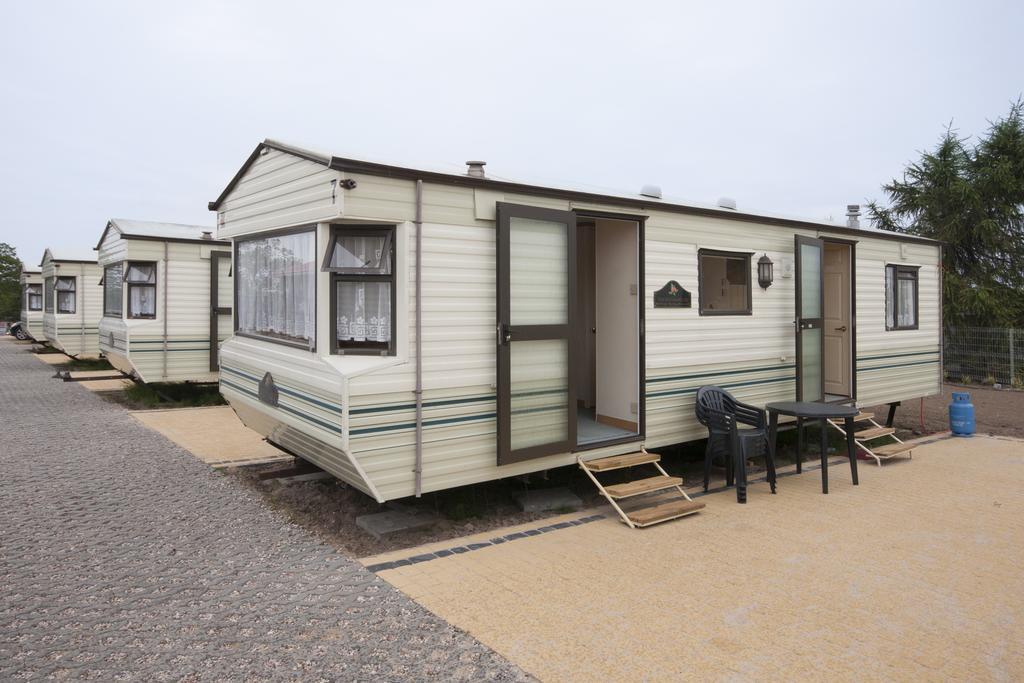 Cuma Camp Villa Sarbinowo Exteriör bild