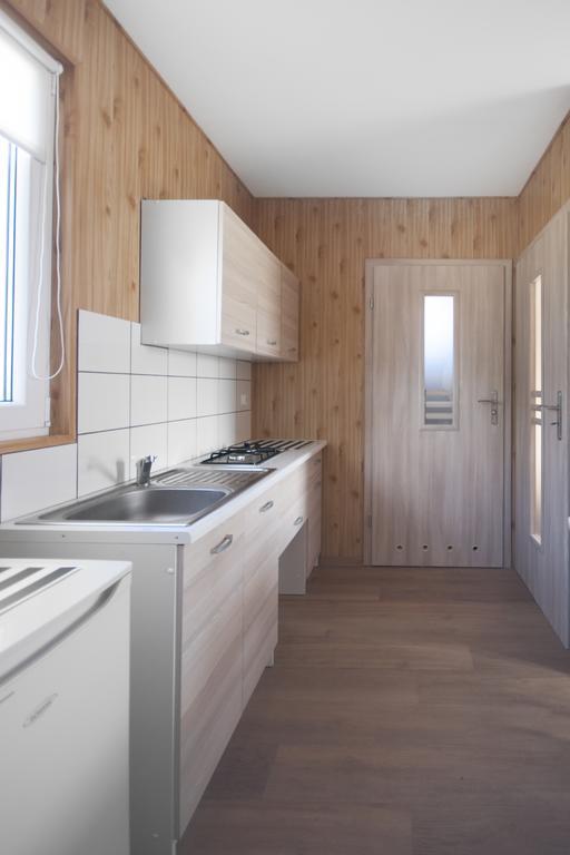 Cuma Camp Villa Sarbinowo Exteriör bild