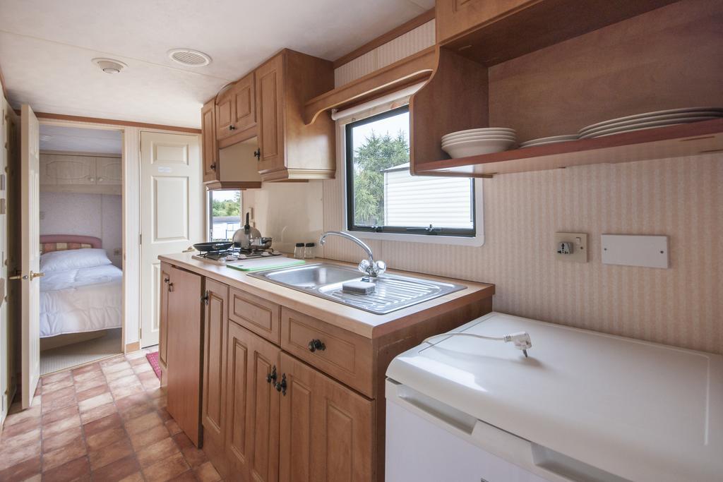 Cuma Camp Villa Sarbinowo Exteriör bild