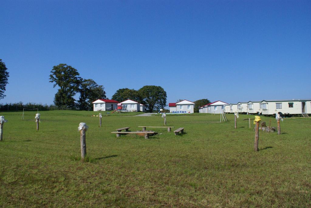 Cuma Camp Villa Sarbinowo Exteriör bild