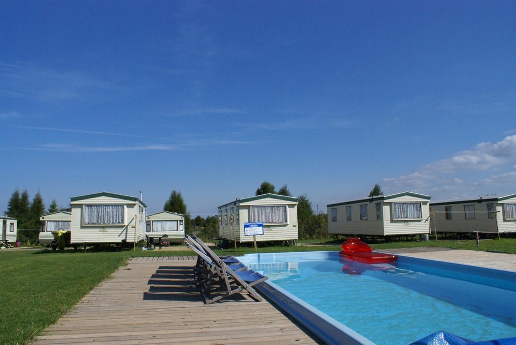 Cuma Camp Villa Sarbinowo Exteriör bild